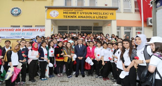 ŞAHİNBEY'iN EĞİTİME DESTEĞİ SÜRÜYOR