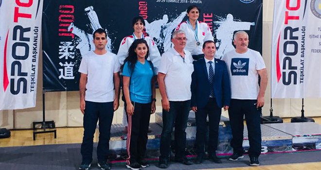 Şahinbey'in Gururu Zehra Madalya İle Döndü