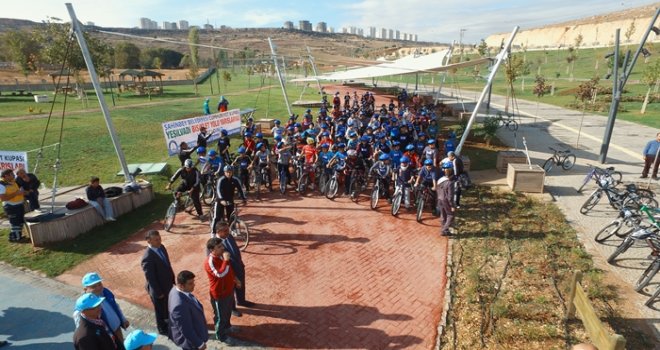 ŞAHİNBEYLİ ÇOCUKLAR CUMHURİYET İÇİN PEDAL ÇEVİRDİ