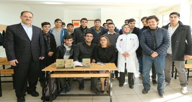 Şahin'den öğrencilere teşekkür ziyareti