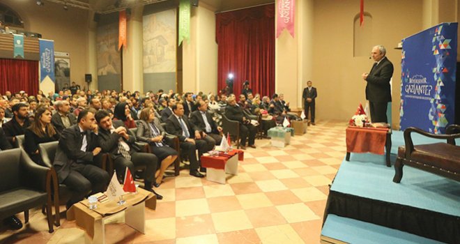 Şair Prof. Dr. Genç, Gazianteplilere başarıyı anlattı