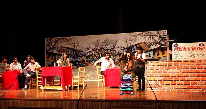 Sanata ve sanatçıya destek veren üniversite