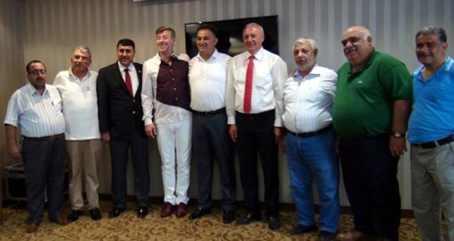 Sanatçı Metin Şentürk, Suriye'ye gitti