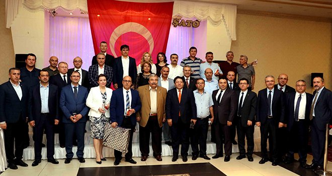 Sanko ailesi iftarda buluştu 