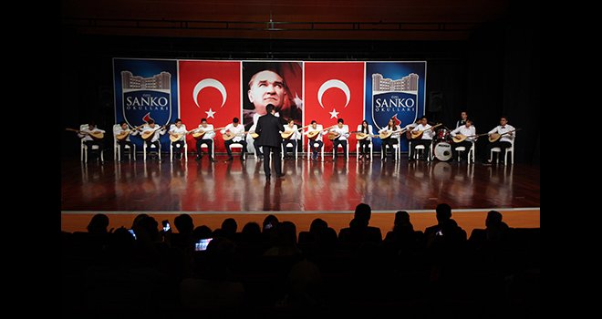 Sanko okulları öğrencilerinden muhteşem gösteri