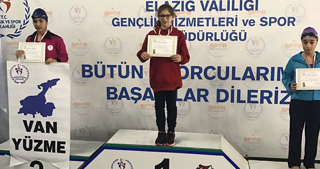 Sanko Okulları öğrencisi yüzme finalinde Gaziantep'i temsil edecek