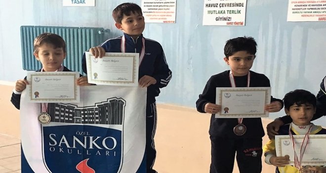 Sanko Okulları'ndan üç il birinciliği