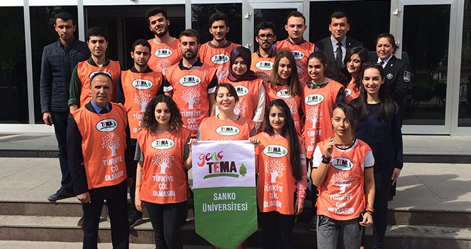 Sanko Üniversitesi Genç Tema üyeleri ağaç dikti