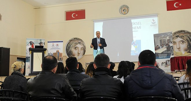 Sanko Üniversitesi Nizip İlçesi'nde Bilgilendirme Yaptı