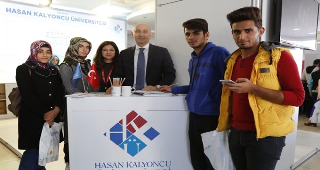 Şanlıurfa Eğitim Fuarı'nda HKÜ ve Rektör Yılmaz’a yoğun ilgi