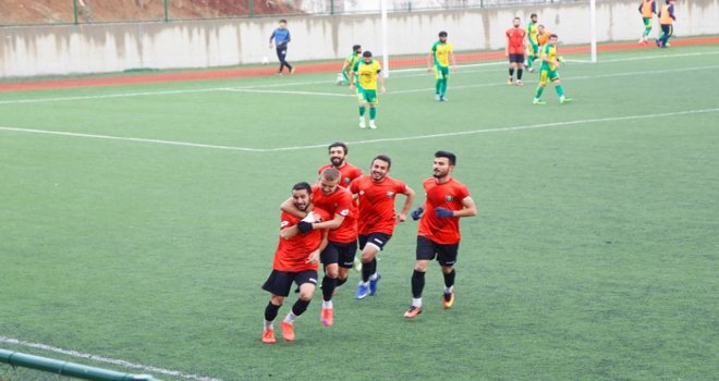 ŞEHİTKAMİL 3 PUANI 3 GOLLE ALDI