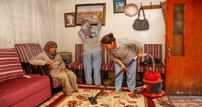 Şehitkamil Vefa Ekibi sevindirmeye devam ediyor