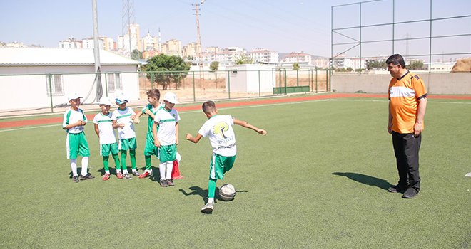 Şehitkamil'de 7 farklı branşta spor eğitimi