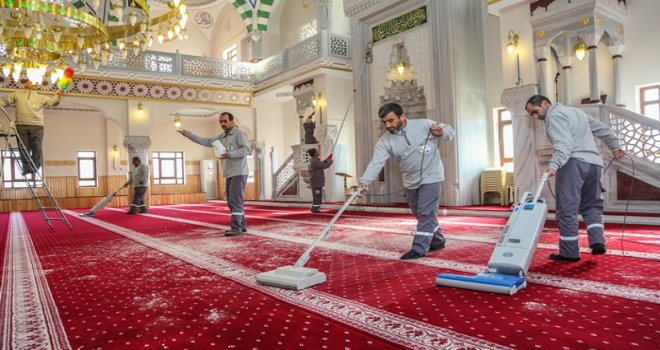 Şehitkamil'de cami ve mescitlerde temizlik