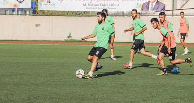 ŞEHİTKAMİL’DE FUTBOLCULARA BAKLAVA DOPİNGİ