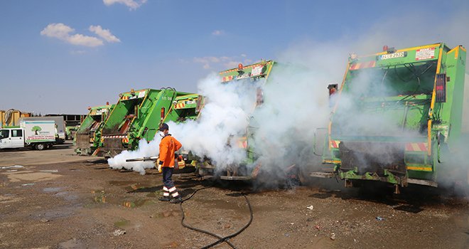 Şehitkamil'de mikrop ve haşerelere ilaçlı önlem 