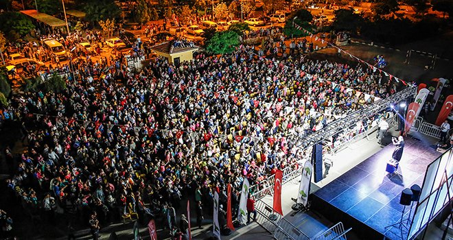 Şehitkamil'deki şenlikler Seyrantepe'de başladı