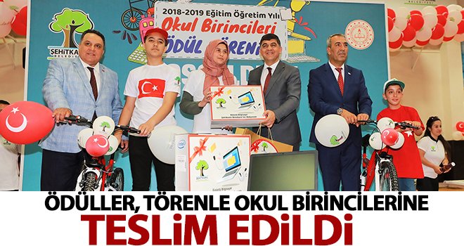Şehitkamil'deki tüm okul birincileri ödüllendirildi