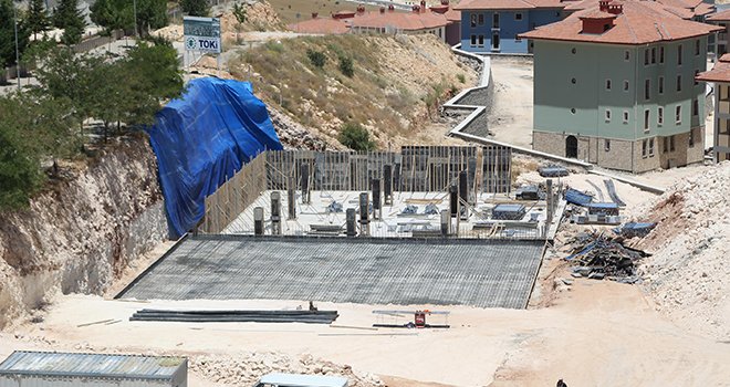 Şehitkamil'den Çamlıtepe Mahallesi'ne yeni ticaret merkezi