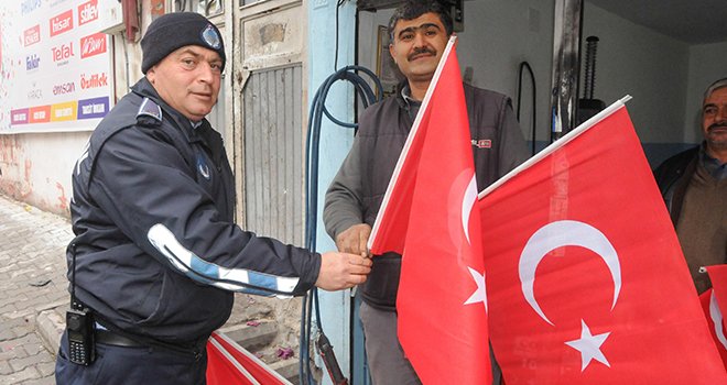 Şehitkamil'den ‘Zeytin Dalı’ operasyonuna bayraklı destek