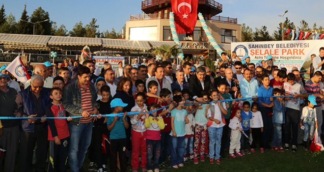 ŞELALE PARK’I VATANDAŞLAR AÇTI