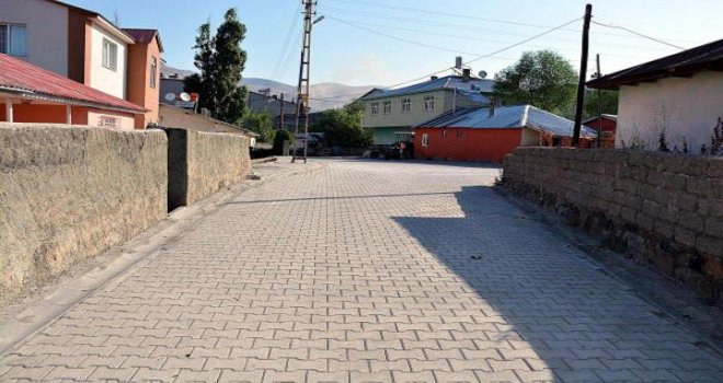 Silah ve roketatarlarla sokaktalar!..