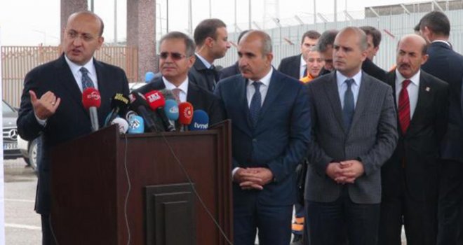 Sınırınızı Açın Diye Akıl Verenler, Önce Kalplerini Açsın