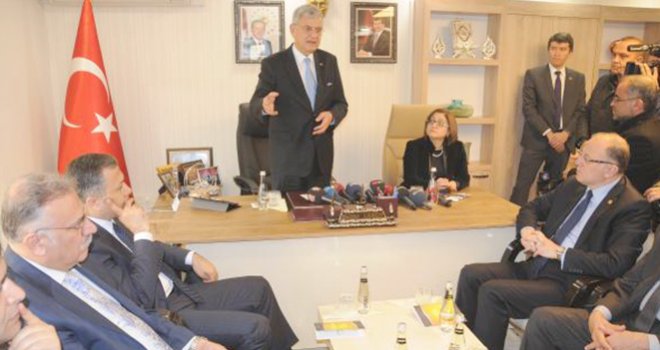 Sivil toplum kuruluşları demokrasinin temelidir