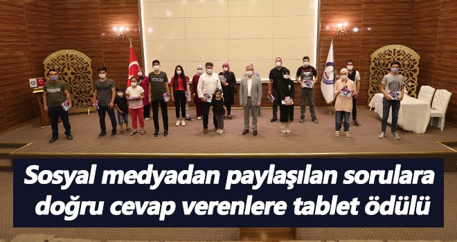 Sorulara doğru cevap veren 20 kişiye tablet hediye