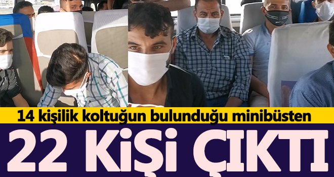 Sosyal mesafeyi hiçe saydılar! 14 kişilik minibüsten 22 kişi çıktı