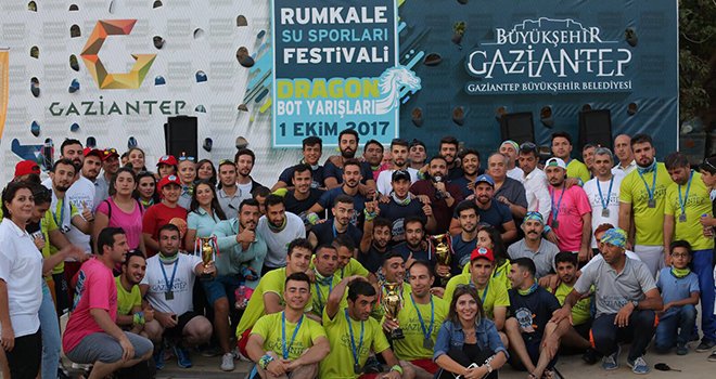 Su sporları yarışması nefes kesti
