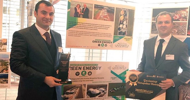 Sürdürülebilir Enerji ödülü Büyükşehir'e verildi