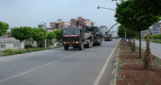 Suriye sınırına obüs ve çok namlulu roketatar sevkiyatı