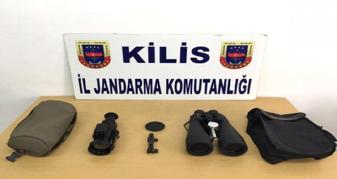 Suriye sınırında 2 dürbün ele geçirildi