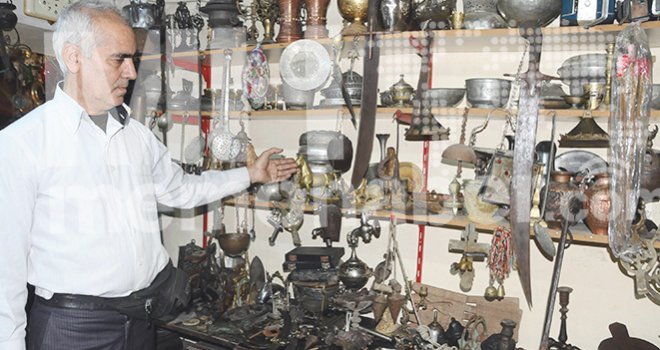 Suriye'nin tarihi eserleri Beyrut ve Irak'tan kaçırılıyor