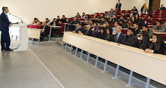 TAHMAZOĞLU’DAN HUKUK ÖĞRENCİLERİNE TAVSİYELER