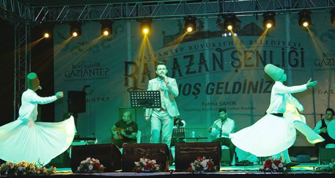 Tasavvuf Müziği Sanatçısı Eren, Gazianteplilerle Buluştu