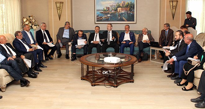 Tekstil sektörünün sorunları tartışıldı