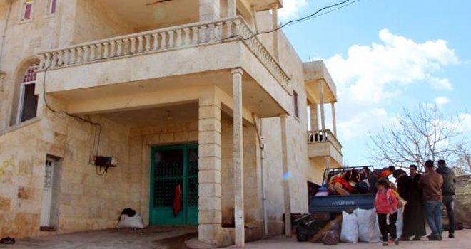 Teröristlerden temizlenen köylerine geri döndüler 