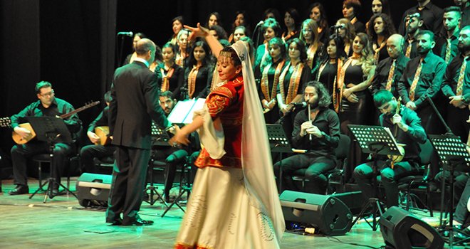 THM korosundan Anadolu'dan inciler konseri