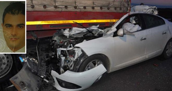 Gaziantep'te Tır’a Çarpan Otomobilin Sürücüsü Öldü