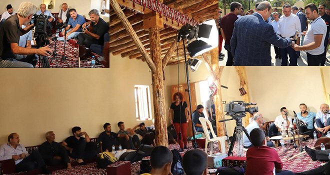 TRT Müzik ekibi Barak türküleri için Oğuzeli'ne geldi