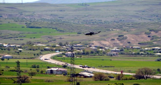 Tunceli'de askeri aracın geçişi sırasında patlama: 3 asker şehit! 