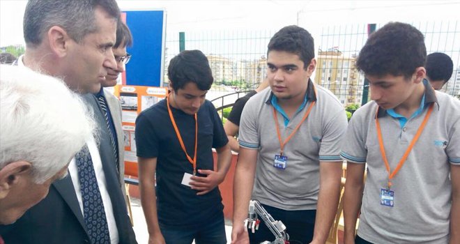 Bahaettin Karakoç İMKB Anadolu Lisesi’nde