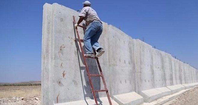 Türkiye sınır güvenliğini sağlamak için milyonlar harcıyor...