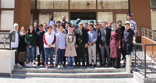 Uluslararası öğrenciler HKÜ’yü değerlendirdi
