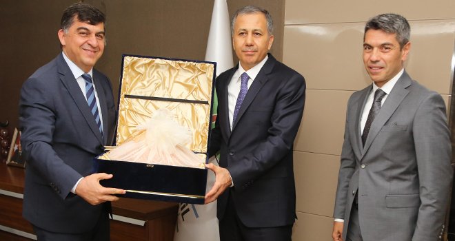 Vali Yerlikaya'dan Fadıloğlu’na veda ziyareti