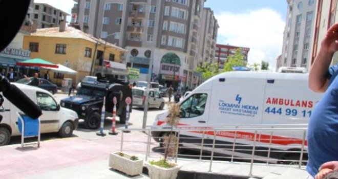 Van'da PKK'dan polise bombalı tuzak; 2 şehit, 1 yaralı
