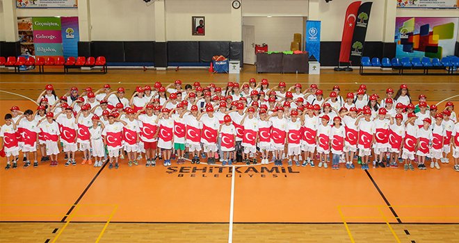 Vatan ve bayrak aşkı gururlandırdı