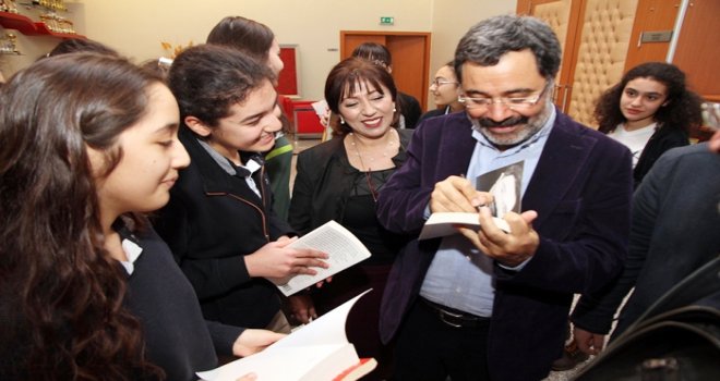 YAZAR AHMET ÜMİT ÖZEL SANKO OKULLARI’NDA